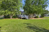 204 Katies Trail, Elizabeth City, NC 27909 — 3-bedroom manufactured home in Tuckers Ridge, Elizabeth City, NC, photo 3 of 53