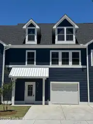 115 Seagate Place, Wilmington, NC 28403 — 4-bedroom townhome in Seagate Place, Wilmington, NC, photo 2 of 57: IMG_2985