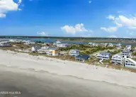 6901 W Beach Drive, Oak Island, NC 28465 — 4-bedroom waterfront home in Kings Lynn, Oak Island, NC, photo 14 of 71: 6901 W Beach Dr MLS-75