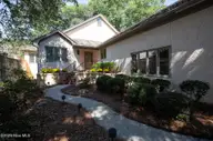 1913 Prestwick Lane, Wilmington, NC 28405 — 3-bedroom home in Landfall, Wilmington, NC, photo 4 of 46: Prestwick1913-1FLFL33A5462 copy