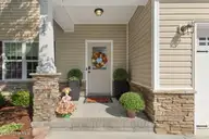 105 Cypress Manor Court, Jacksonville, NC 28540 — 4-bedroom home in River Bluff, Jacksonville, NC, photo 7 of 45