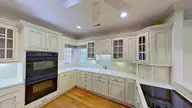 134 Saint Andrews Circle, New Bern, NC 28562 — 3-bedroom home in Greenbrier, New Bern, NC, photo 24 of 62: kitchen