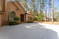 28 Abbottsford Drive, Pinehurst, NC 28374 — 3-bedroom home in Pinewild CC, Pinehurst, NC, photo 5 of 51: 47-web-or-mls-DSC01335