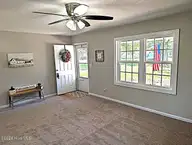 109 Royal Court, Jacksonville, NC 28546 — 3-bedroom home in Regalwoods, Jacksonville, NC, photo 4 of 21