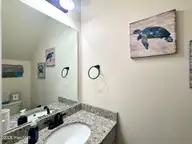 14 Catalina Circle, Swansboro, NC 28584 — 2-bedroom townhome in Hammocks Port Swansboro, Swansboro, NC, photo 13 of 31: Guest Bath