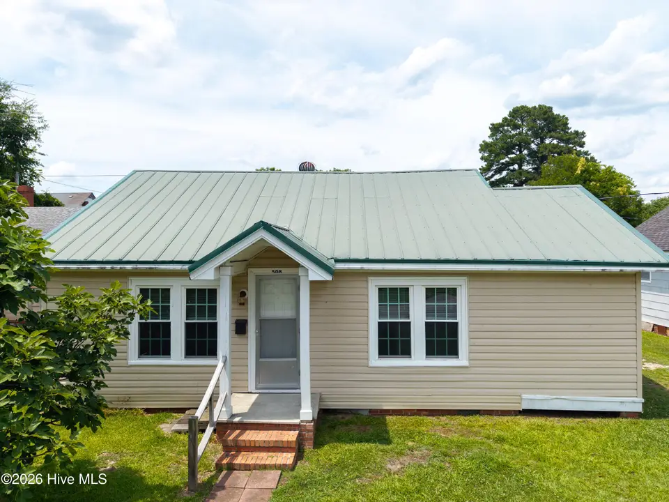 508 Hemlock Street, Elizabeth City, NC 27909 — 3-bedroom home, Elizabeth City, NC, photo 1 of 28: ext-14