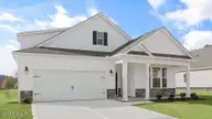 421 Thistle Meadow Lane, Aberdeen, NC 28315 — 3-bedroom home in Collinswood, Aberdeen, NC, photo 2 of 23: Clifton C3