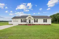 993 Aspen Ridge Court, Deep Run, NC 28525 — 3-bedroom home in Aspen Ridge, Deep Run, NC, photo 1 of 47: 01-993 Aspen Ridge Ct-1