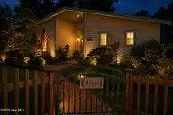 521 Wayne Drive, Wilmington, NC 28403 — 4-bedroom waterfront home in Beaumont, Wilmington, NC, photo 4 of 39