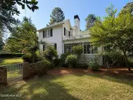 15 Mccaskill Road W, Pinehurst, NC 28374 — 4-bedroom home in Old Town, Pinehurst, NC, photo 5 of 26: 15 McCaskill Rd W