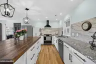 225 Tanbridge Road, Wilmington, NC 28405 — 3-bedroom home in Windemere, Wilmington, NC, photo 15 of 47: 225TanbridgeRoad-27