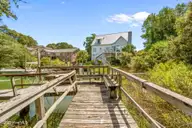 802 Sound View Drive, Hampstead, NC 28443 — 3-bedroom waterfront home in Washington Acres, Hampstead, NC, photo 5 of 66: 1DAEC9DE-30AD-409C-8A07-60AD51377BCB_1_2