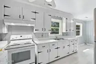 232 Wood Dale Drive, Wilmington, NC 28403 — 3-bedroom home in Pine Hills, Wilmington, NC, photo 16 of 42