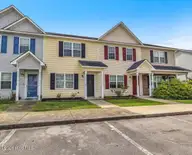 8007 Banister Loop, Jacksonville, NC 28546 — 2-bedroom townhome in The Gables, Jacksonville, NC, photo 2 of 32