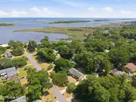 206 Royal Oak Drive, Wilmington, NC 28409 — 4-bedroom waterfront home in Hickory Knoll, Wilmington, NC, photo 7 of 60