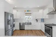 501 Bridgers Avenue, Topsail Beach, NC 28445 — 4-bedroom home in Topsail Inlet Terrace, Topsail Beach, NC, photo 9 of 68: 009_501_bridgers_avenue-9_119