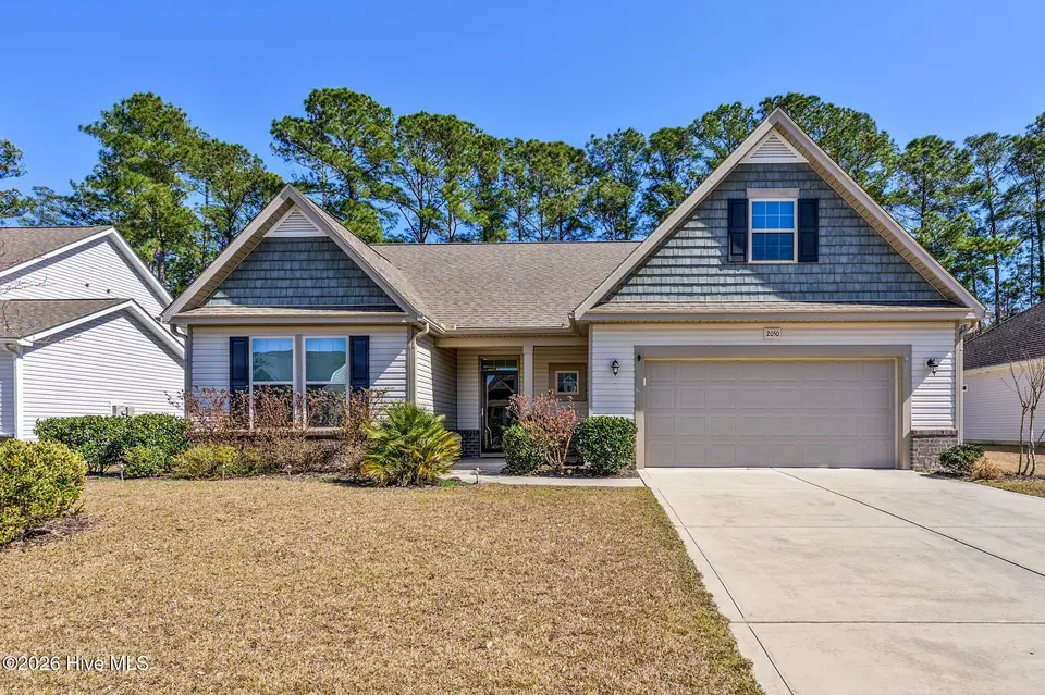2050 Lindrick Court NW, Calabash, NC 28467 — 3-bedroom home in Spring Mill, Calabash, NC, photo 1 of 32: 33-web-or-mls-22 front