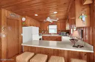 1040 Ocean Boulevard, Topsail Beach, NC 28445 — 3-bedroom home in New Topsail Beach, Topsail Beach, NC, photo 11 of 41