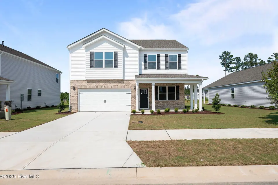 2019 Minnette Circle, New Bern, NC 28562 — 3-bedroom home in West New Bern, New Bern, NC, photo 1 of 43: 1-web-or-mls-DSC_1114_1