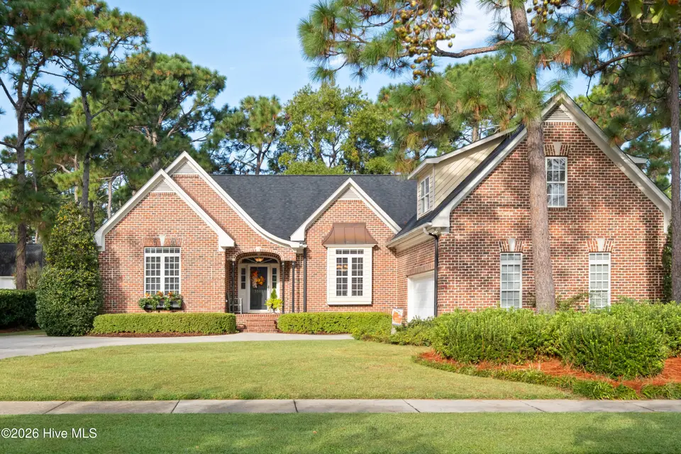 3002 Tyler Place, Wilmington, NC 28409 — 4-bedroom home in Holly Downs, Wilmington, NC, photo 1 of 62: DSCF6480