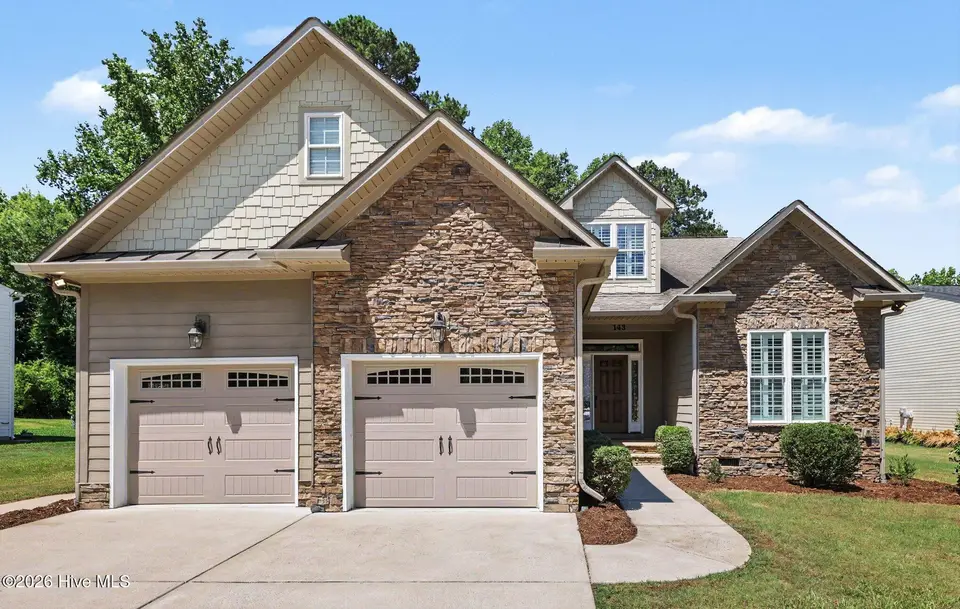 143 Fawnbrook Drive, Four Oaks, NC 27524 — 4-bedroom home, Four Oaks, NC, photo 1 of 37: 002_file_4844