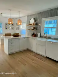 215 Keaton Avenue, Wilmington, NC 28403 — 2-bedroom home in Brookwood, Wilmington, NC, photo 15 of 42: EDNJ8220.HEIC IMG_2671.HEIC IMG_2689.HEI