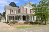 524 W Main Street, Washington, NC 27889 — 4-bedroom home in Historic District, Washington, NC, photo 1 of 70: 5-web-or-mls-BLS_0725