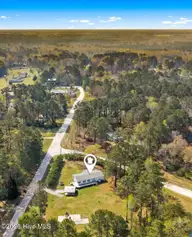 5689 Maple Street NE, Winnabow, NC 28479 — 3-bedroom manufactured home in Deerfield Estates, Winnabow, NC, photo 5 of 31