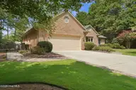 10 Eldorado Lane, Pinehurst, NC 28374 — 3-bedroom home in Doral Woods, Pinehurst, NC, photo 2 of 53: 2-web-or-mls-DSC04422