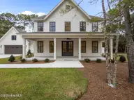 135 Indian Trail, Beaufort, NC 28516 — 3-bedroom home in Indian Trace, Beaufort, NC, photo 5 of 66: 6-web-or-mls-PB081876