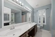 400 Carolina Pines Boulevard, New Bern, NC 28560 — 3-bedroom home in Carolina Pines, New Bern, NC, photo 18 of 41: Primary En Suite