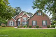 200 Snug Harbour Drive, Wilmington, NC 28405 — 3-bedroom home in Covil Estates, Wilmington, NC, photo 2 of 32
