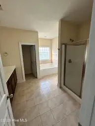 204 Messenger Court, Jacksonville, NC 28546 — 3-bedroom home in Onslow Bay, Jacksonville, NC, photo 12 of 25
