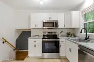 134 Channel Haven Drive S, Wilmington, NC 28409 — 3-bedroom waterfront home in Channel Haven, Wilmington, NC, photo 15 of 37