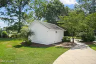 500 W Main Street, Mount Olive, NC 28365 — 3-bedroom home, Mount Olive, NC, photo 14 of 42: IMG_1133