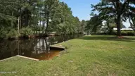 272 Bay Shore Drive, Chocowinity, NC 27817 — 3-bedroom waterfront manufactured home in Pleasant Waters, Chocowinity, NC, photo 4 of 67: 6-web-or-mls-272 Bay Shore Drive-6