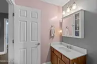 114 Trailwood Drive, Hubert, NC 28539 — 4-bedroom home in Trailwood, Hubert, NC, photo 16 of 25: Primary Bath