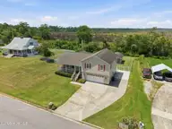 907 Oak Drive, Morehead City, NC 28557 — 3-bedroom home in Northwoods, Morehead City, NC, photo 19 of 64: 19-web-or-mls-DJI_20260813130802_0072_D