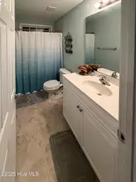 148 Watersfield Road, Leland, NC 28451 — 3-bedroom home in Wedgewood at Lanvale, Leland, NC, photo 6 of 18: Bathroom 2