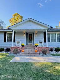 2571 English Squire Drive, Kinston, NC 28504 — 3-bedroom home in Castle Oaks, Kinston, NC, photo 2 of 78: IMG_4506