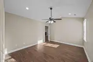 136 Leonard Drive, New Bern, NC 28560 — 4-bedroom home in The Oaks, New Bern, NC, photo 24 of 51: 24-web-or-mls-0C0A1297