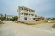 1707 Front Street, Beaufort, NC 28516 — 4-bedroom waterfront home, Beaufort, NC, photo 5 of 47: 1707 Front Street