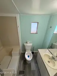 1511 Mackerel Lane, Carolina Beach, NC 28428 — 2-bedroom manufactured home in Wilmington Beach, Carolina Beach, NC, photo 23 of 27