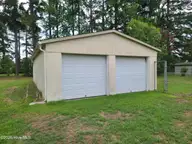 569 Central Avenue, Kinston, NC 28504 — 3-bedroom home in Jackson Heights, Kinston, NC, photo 6 of 25
