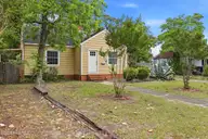 29 Madison Street, Wilmington, NC 28401 — 3-bedroom home in Sunset Park, Wilmington, NC, photo 4 of 49: 4_29_madison_st_004