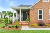 2932 New Town Drive, Wilmington, NC 28405 — 3-bedroom home in Northchase, Wilmington, NC, photo 2 of 38