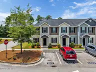 101 W Murrow Lane, Jacksonville, NC 28546 — 2-bedroom townhome in Carolina Plantations, Jacksonville, NC, photo 2 of 30