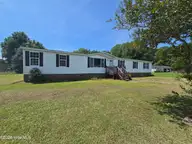 307 Kimberly Court, Elizabeth City, NC 27909 — 4-bedroom manufactured home in Horseshoe Acres, Elizabeth City, NC, photo 2 of 20: Front View