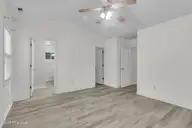 124 Leonard Drive, New Bern, NC 28560 — 4-bedroom home in The Oaks, New Bern, NC, photo 9 of 27