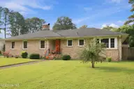 109 W 13th Street, Washington, NC 27889 — 3-bedroom home, Washington, NC, photo 3 of 54: 3-web-or-mls-IMG_0107